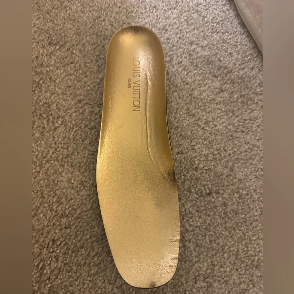 Rare Gold Pillow Louis Vuitton Gold Sneakers🥳🥳❌❌ - Picture 11 of 11